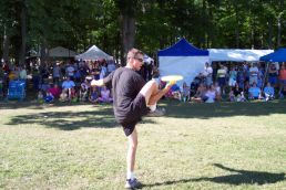 Frisbee Show: Company Picnic